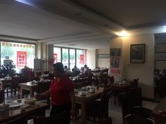 大堂-溢心园香河肉饼总店