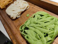 -九鼎轩脆毛肚火锅(宝山万达店)