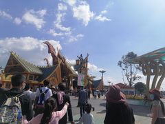 -七彩云南欢乐世界