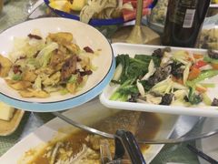 -丝路天山酒店(国际大巴扎店)