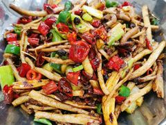 干锅茶树菇-星月楼回坊小吃·清真陕菜