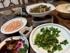 -小小饭店·休闲农庄·安吉松树林里的农家菜