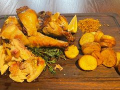 -LESCEDARS Brasserie Bistro香柏树