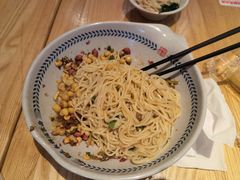 -呼啦面馆·头牌豌杂面(珠江国际B区店)