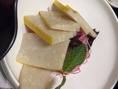 -红鼎豆捞·非遗鲍皇汤火锅(宝丰路店)