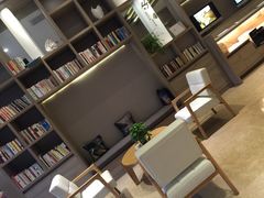 -西安大雁塔科技大学地铁站亚朵酒店