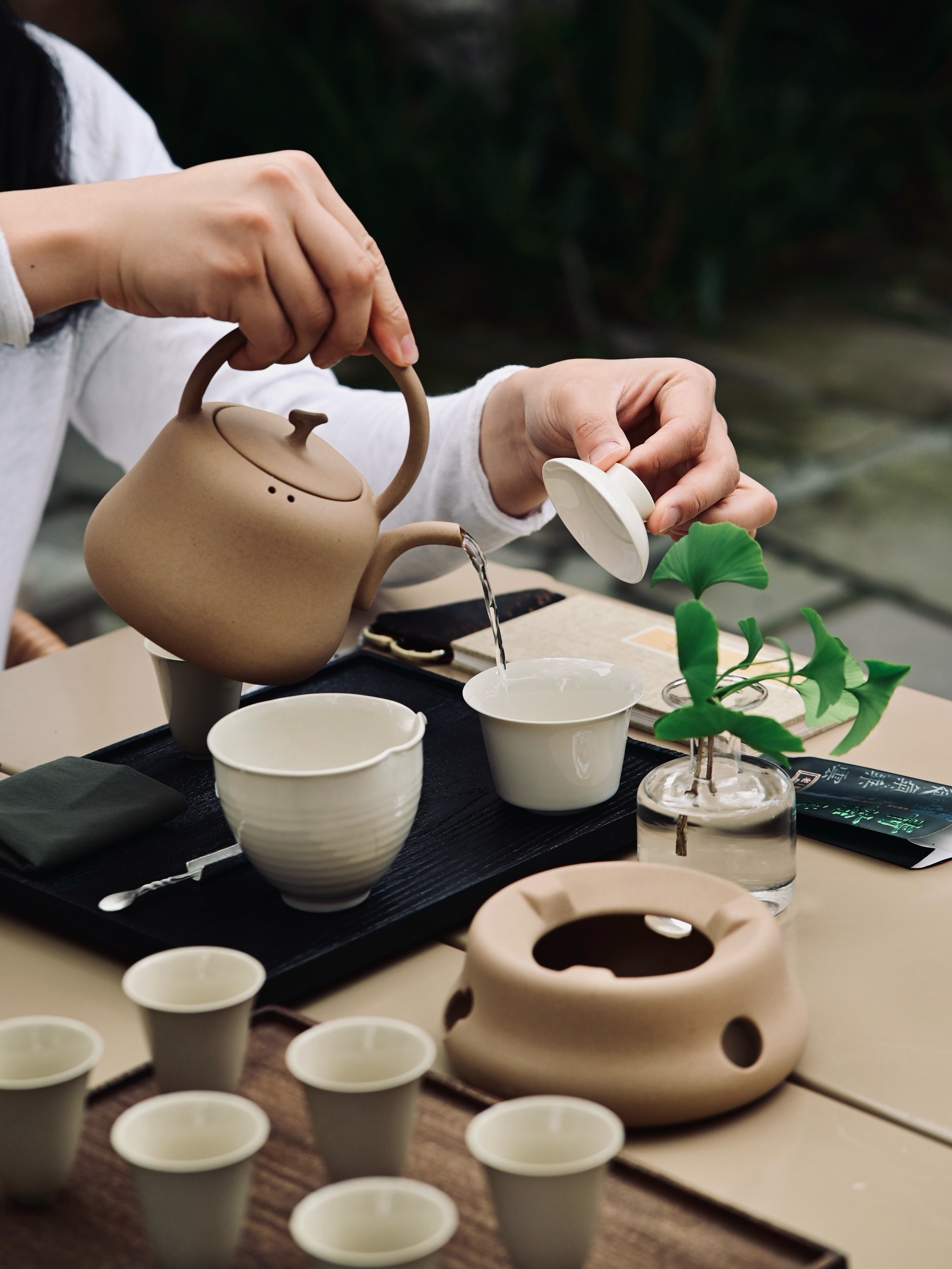 麓镇新开的茶酒吧,有茶有酒有意思!