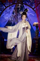 -九月鹰飞汉服摄影工作室