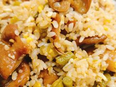 -老头爱马仕酸豇豆炒饭(丰富路店)