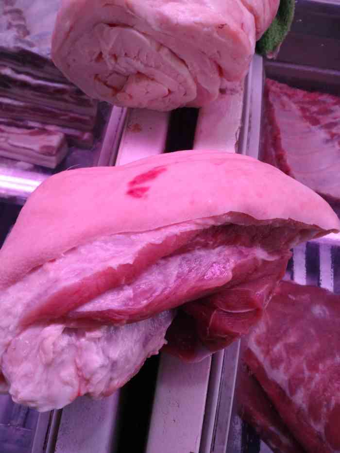 五丰上食(普育东路店)-"这家店的猪肉很好,服务态度好,肉质新鲜,.