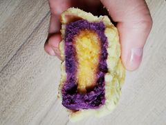 紫薯流沙酥饼-梦都海鲜酒家(万达广场江桥店)