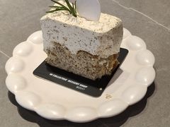 -W COLLECTIVE  DESSERT SHOP