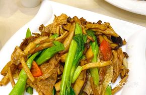Stir-Fried Bok Choy with Wild Mushrooms and Tofu Skin