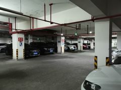 -广济中心小学-停车场