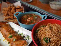 -爆炸头阿姨小四川正宗川味小吃(无任何分店)