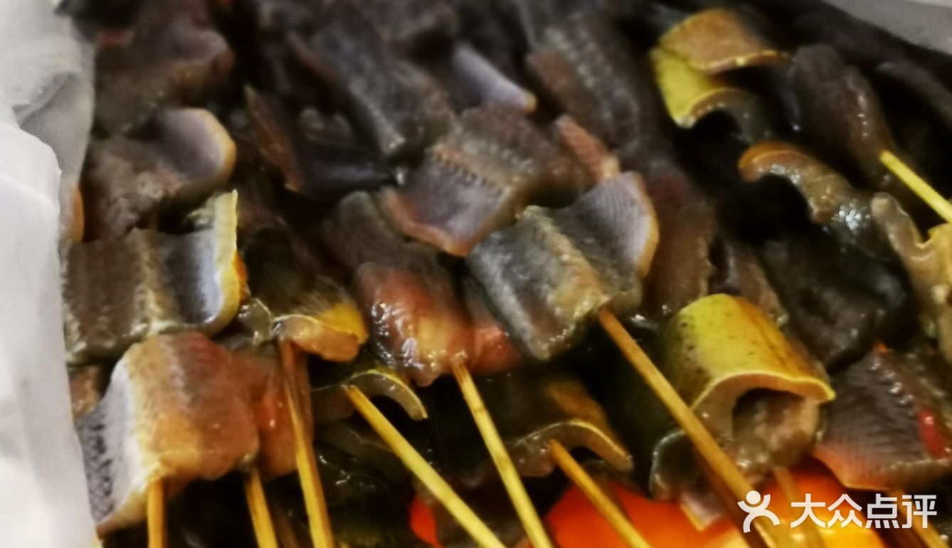 以前是没有铺面的,现在铺面一个多月了