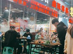 门面-逗签翻卤味串串(回龙湾店)