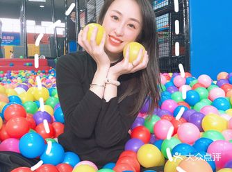 多乐岛团建（年前） 我们一行40几个人一起去的