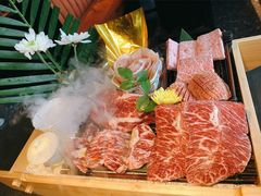 -铭牛烧肉·和牛海鲜自助(高新月牙湖店)