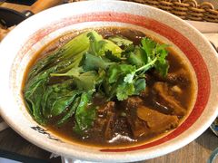 -静香HOUSE·全时段融合餐厅(七星欢乐颂店)