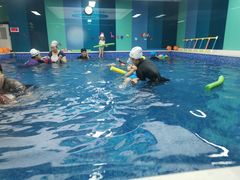 -Swim斯卫姆国际儿童游泳中心(红博中央公园店)
