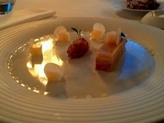 -迪拜帆船酒店海底餐厅