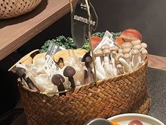 -三出山火锅(南京万象天地店)