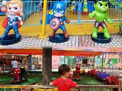 -顺德大良半月城游乐场