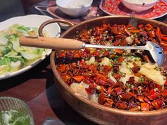 沸腾四川岩团-拾捌川·自贡爆炒(新街口店)