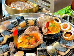 -围炉肉舍•炭烤活鳗•丹东海鲜烤肉(步行街店)