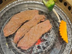 -山川小町·极番烧肉(新地假日广场店)
