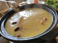-黄桷树曹家私房菜(江与城店)