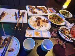 -粉墨特色菜·烧烤音乐酒馆
