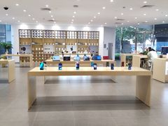-华为授权体验店(中山公园来福士)