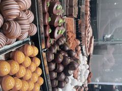 -Laderach 莱德拉(上海环贸iapm店)