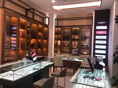 -回瑞眼镜·蔡司·依视路官方授权店(广益路万达店)