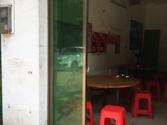 门面-灵山卢梅燕粉店