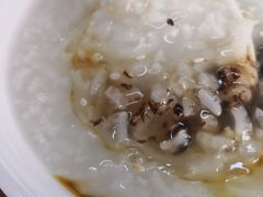 -鸿浩扒猪脚米线