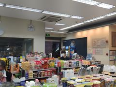 -全家便利店(江湾镇站店)