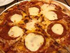 -城市大道红炉披萨烘焙坊