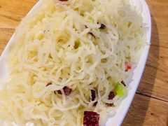 蒜香土豆筋-同庆祥形象店
