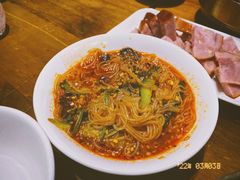 -聚合鑫东北熏酱熟食麻辣面(长阳店)