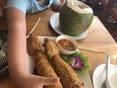 -两兄弟Song Pee Nong(2号店)