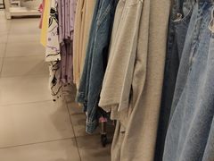 -H&M(鹏欣水游城店)