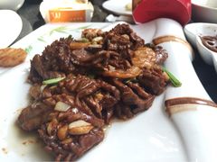 爆炒腰花-闫府私房菜·百年鲁菜(恒隆店)