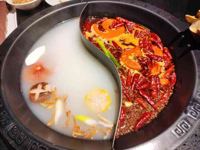 德庄火锅直营乐客城店(乐客城直营店)-"和姐妹拔草了德庄锅底辣锅有三