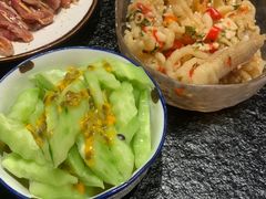 -何妹湿辣牛肉·粤式烧烤砂煲(桂雅路店)