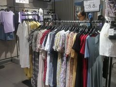 -三福时尚(三峡广场华夏银座店)
