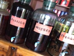 -果松木炭酸菜铜火锅·外婆参鸡汤