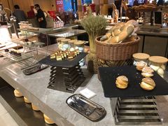 -昆山裕元花园酒店·温莎西餐厅